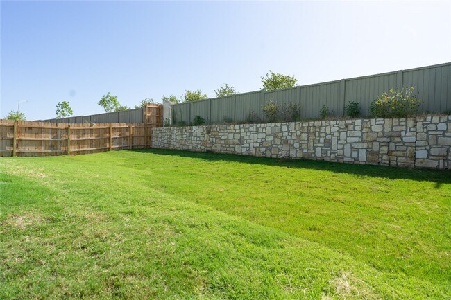 Building Photo - 7509 Ivy Trellis Trl