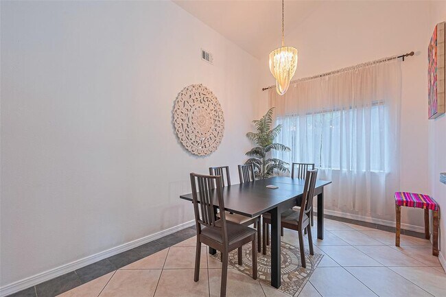 Building Photo - 8018 Zimmermann Dr