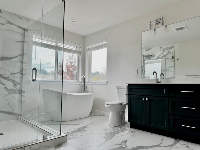 Building Photo - Stylish 4BR | 3BA Home with Den, Fenced Ba...