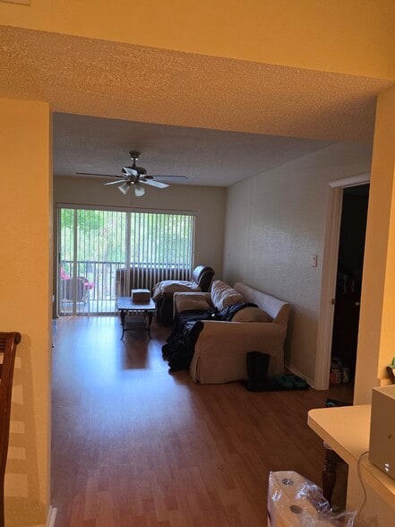 furnished in common area - 490 NW 20th St