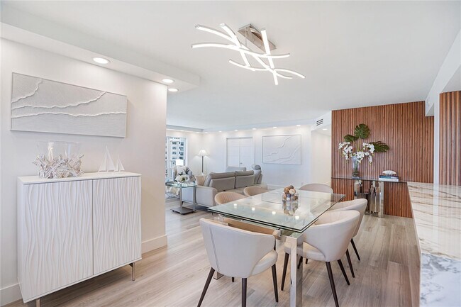 Building Photo - 5100 N Ocean Blvd