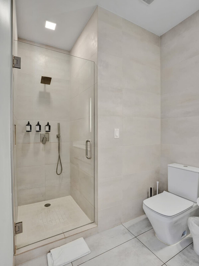 Building Photo - 1220 17th St