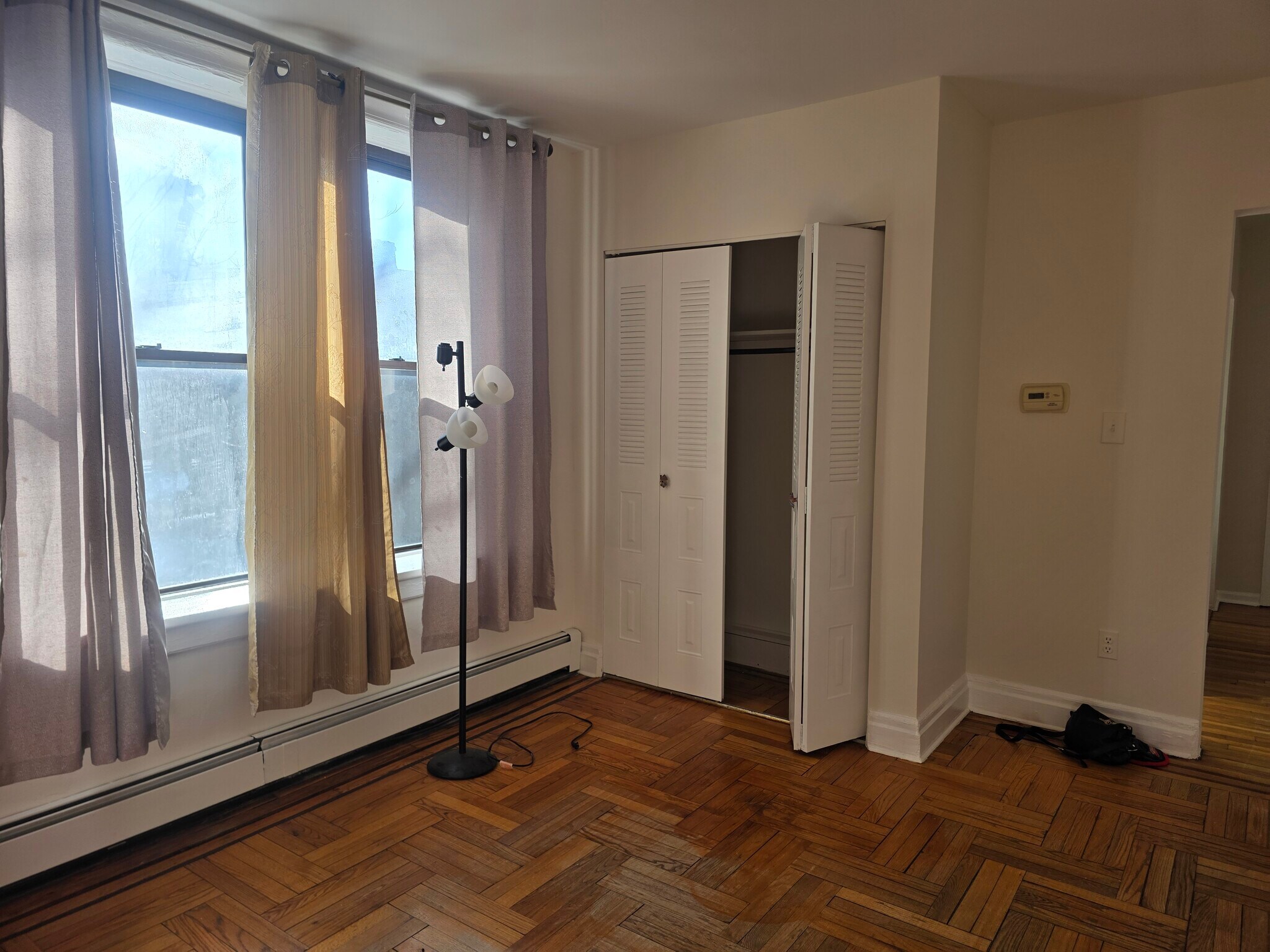 Living room - 144 Old Bergen Rd