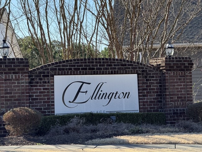 Building Photo - 505 Sweet Laurel Ln