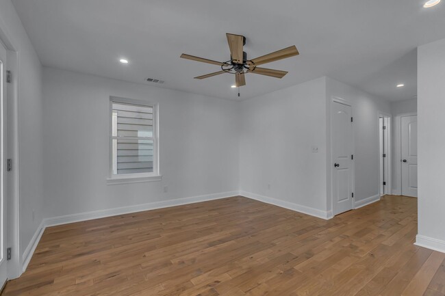 Building Photo - all new East/Cleveland Park Nashville 3 be...