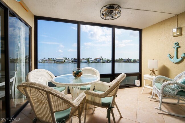 Building Photo - 271 Southbay Dr