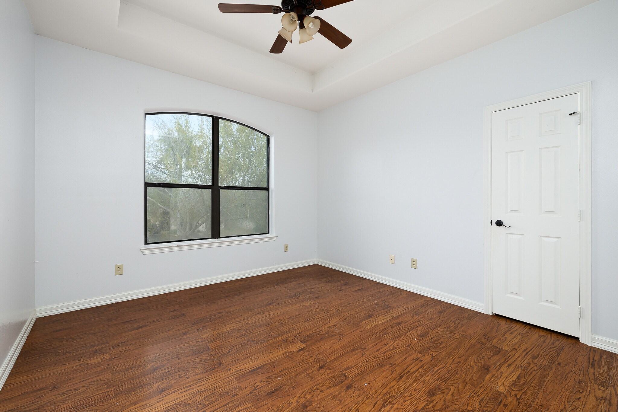 Building Photo - 4717 Ebony Ave