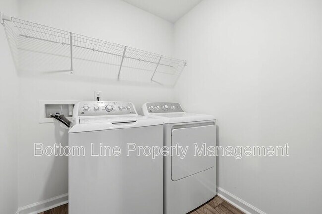 Building Photo - 27 Broward Ln
