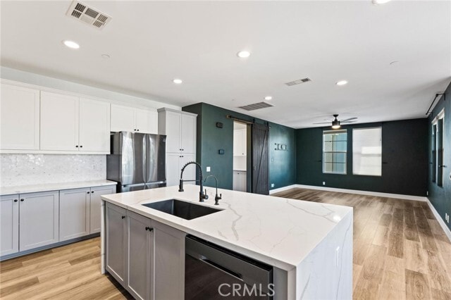 Building Photo - 147 Jaripol Cir