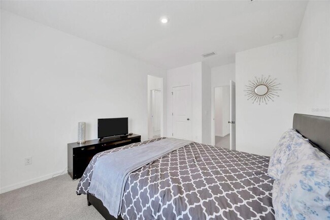 Building Photo - 7154 Bradbury Cir