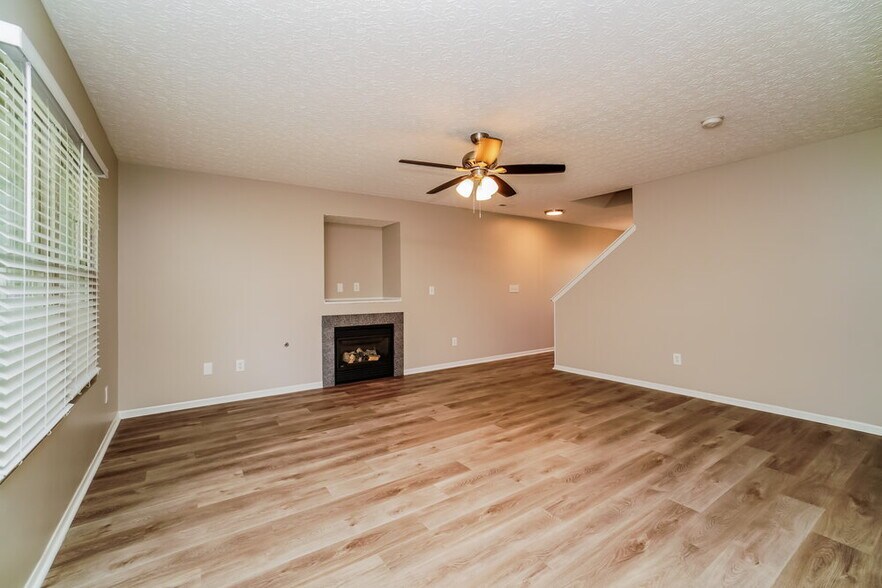 Building Photo - 9202 Rhode Island Way