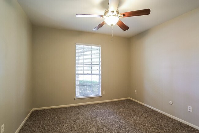 Building Photo - 15515 Banff St