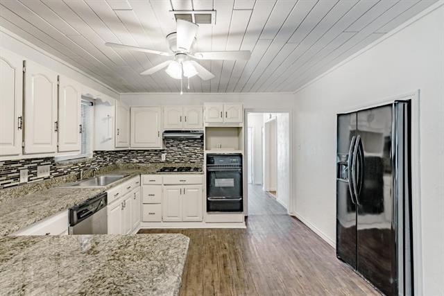 Building Photo - 5821 Circular Dr