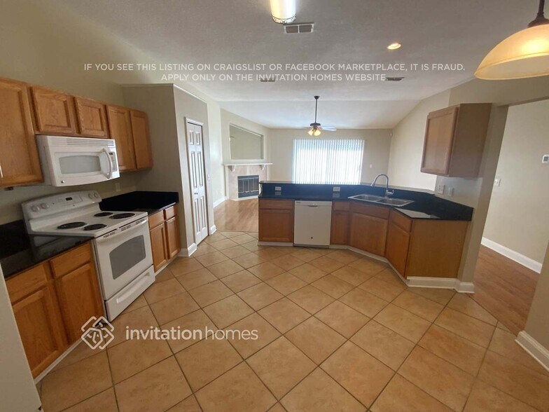 Building Photo - 1970 Cloister Ct