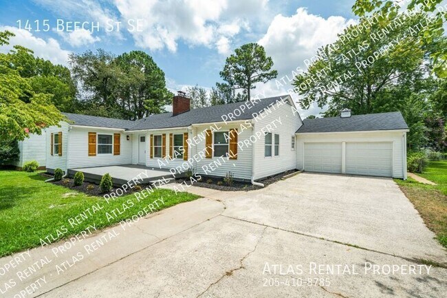 Building Photo - 1415 Beech St SE