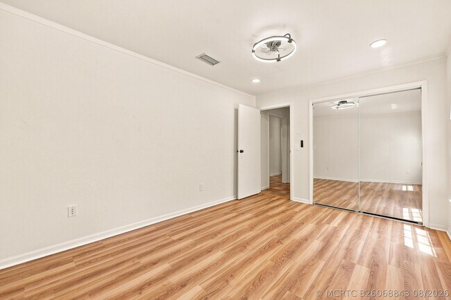 Building Photo - 10798 Cypress Bend Dr