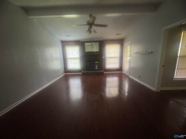 Building Photo - 792 Seina Vista Dr