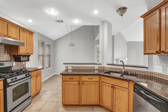 Building Photo - 10718 Claywood Dr