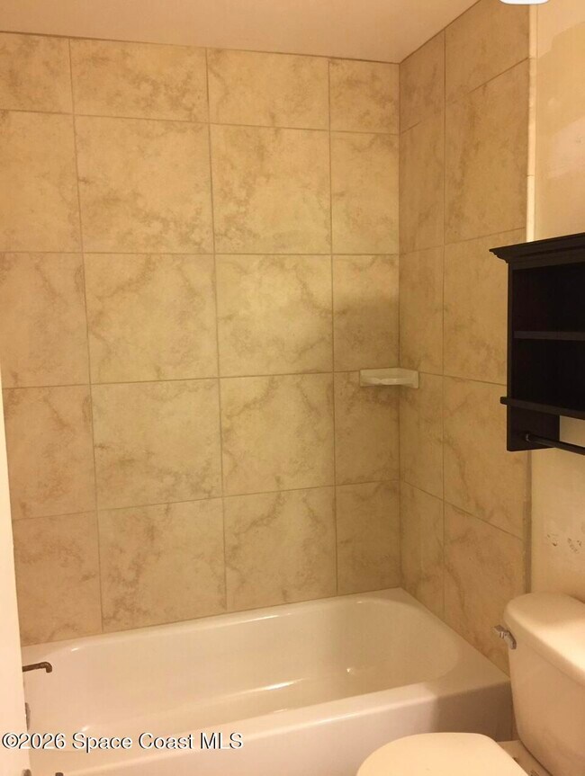 Building Photo - 118 Beach Park Ln