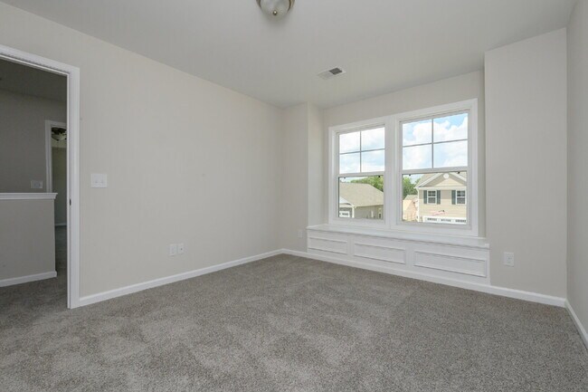 Building Photo - Elegant 4 Bedroom, 2 Bathroom Home with Modern Finishes & Open-Concept Living $2,150/mo rent