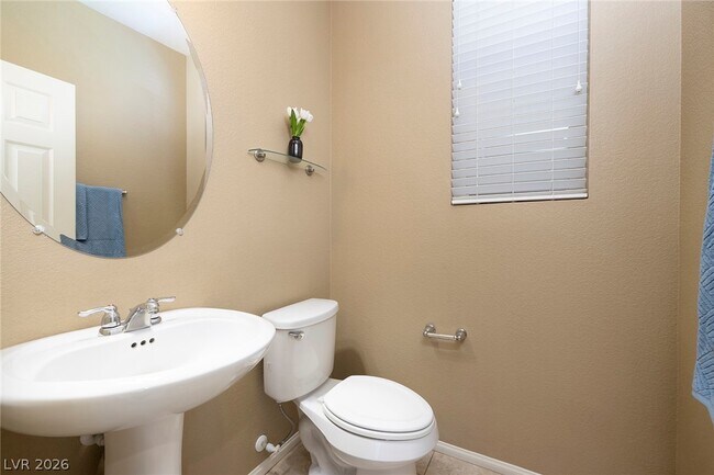 Building Photo - 10683 Country Knoll Way