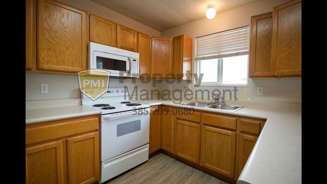 Building Photo - 3 bedroom in Provo UT 84601-1739