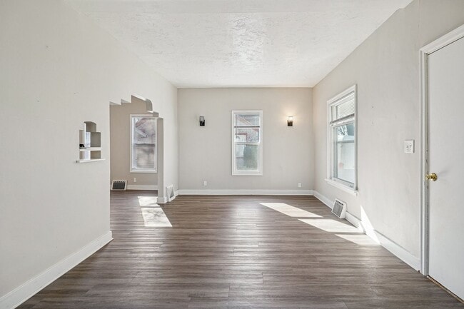 Building Photo - Comfortable 3-Bedroom Living in Benson