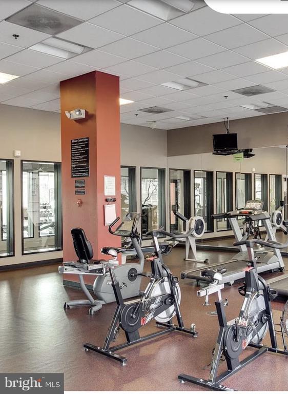 Building Photo - 800 4th St SW