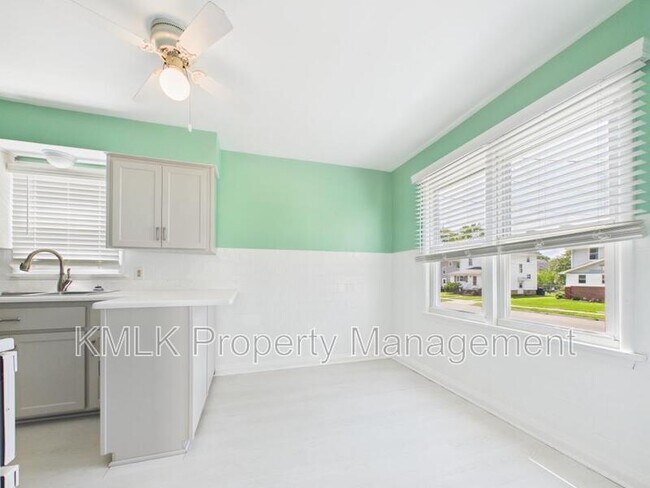 Building Photo - 1263 Atwood Ave
