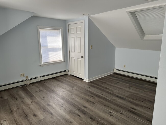 Building Photo - 15 Goen Rd