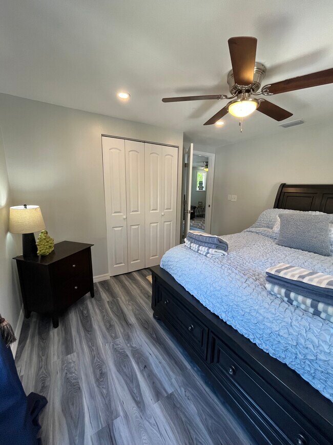 Building Photo - 10875 71st Ave