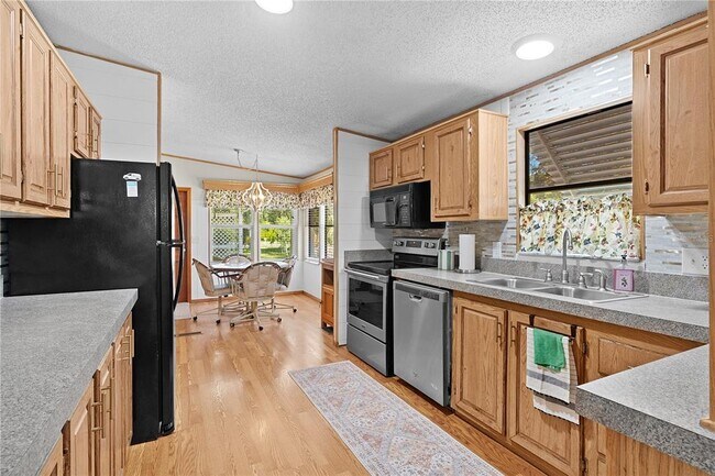 Building Photo - 13904 Co Rd 109D