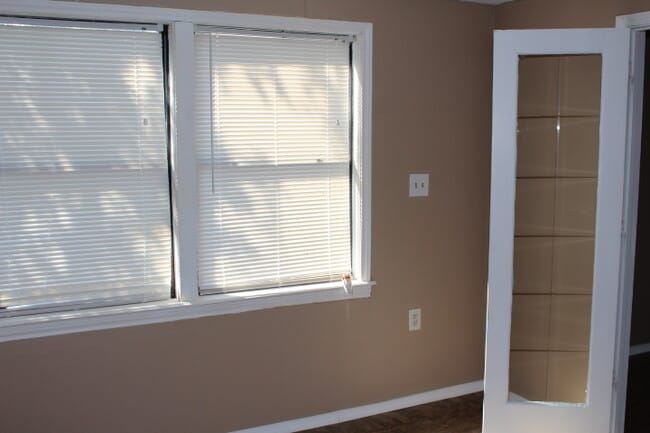 Building Photo - 2717 28th St