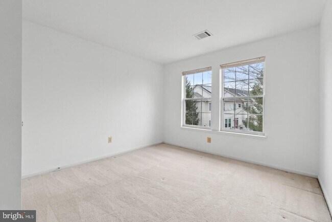 Building Photo - 20687 Waterfall Branch Terrace