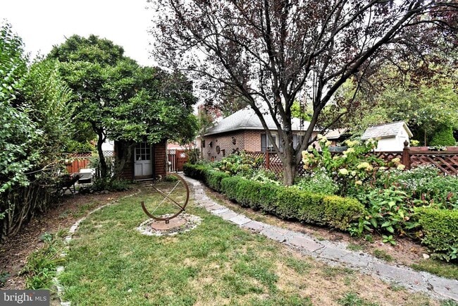 Building Photo - 365 2nd Ave