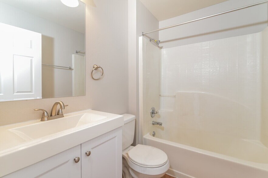 Building Photo - 308 Mariana Way