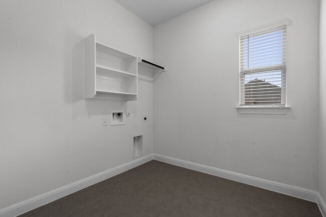 Building Photo - 2832 Stone Branch Dr