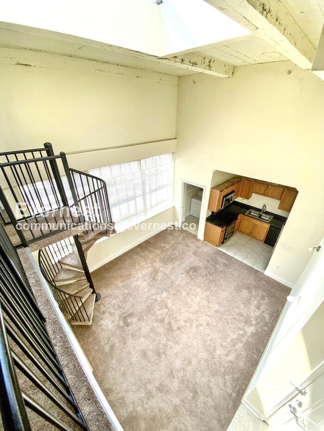 Building Photo - 525 E Grace St