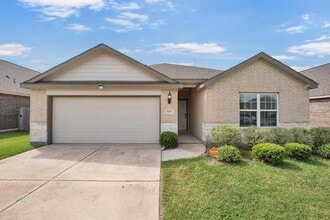 Building Photo - 31415 Stone Ridge Forest Dr