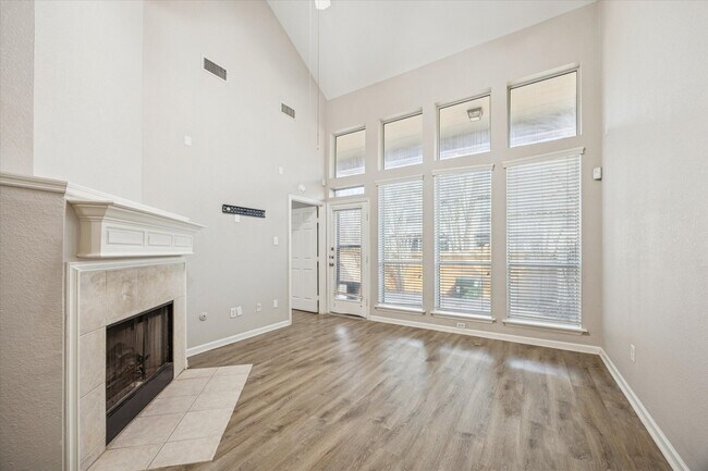 Building Photo - 10834 Bay Bridge Dr