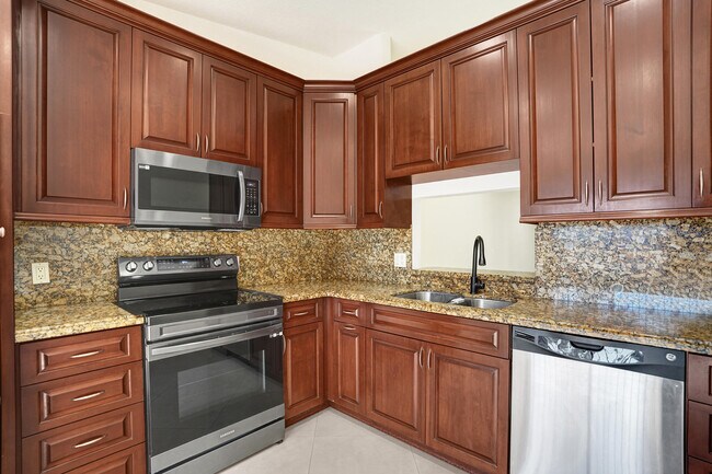 Building Photo - 630 Sea Pine Way