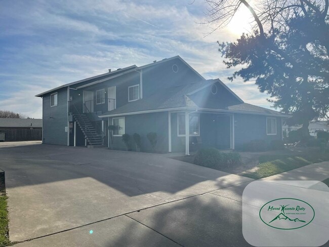 Building Photo - 1706 Elayne Dr