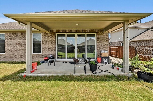 Building Photo - 2037 Wilsons Warbler Dr