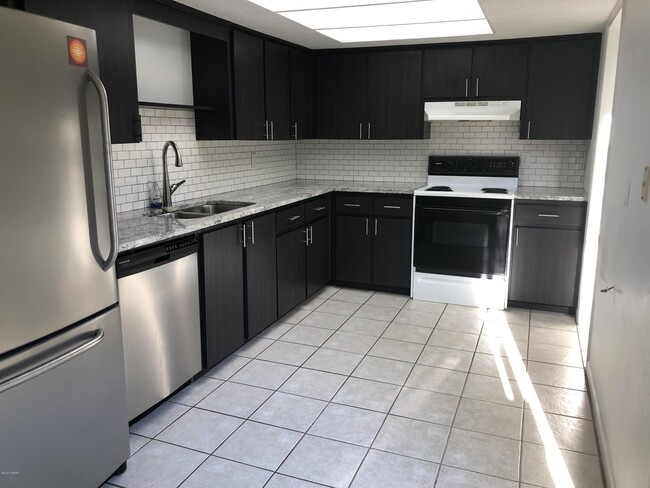 Building Photo - 102 Timberline Trail