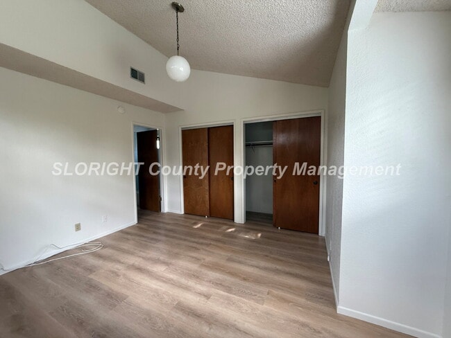 Building Photo - AVAILABLE NOW - 2 Bed / 2.5 Bath Downtown SLO