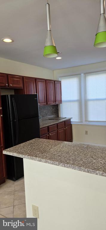 Building Photo - 2831 Cantrell St