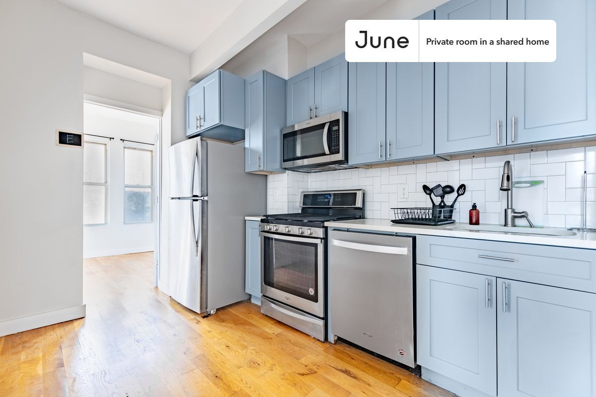 Building Photo - Room in Shared 5 bed/2 bath home