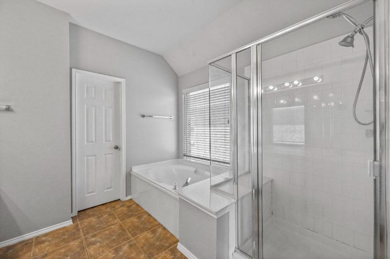 Building Photo - 3005 Manor Green Blvd