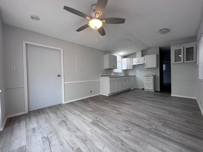 Building Photo - Newly Renovated 1Bd *Rent to Own Opportunity*