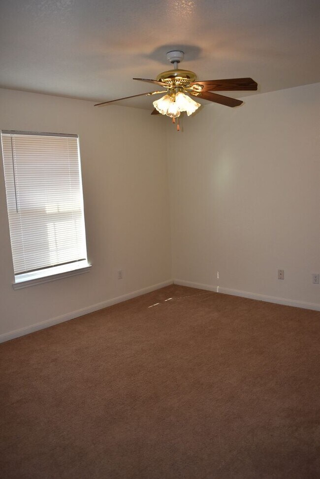 Building Photo - 3800 Pecos Dr